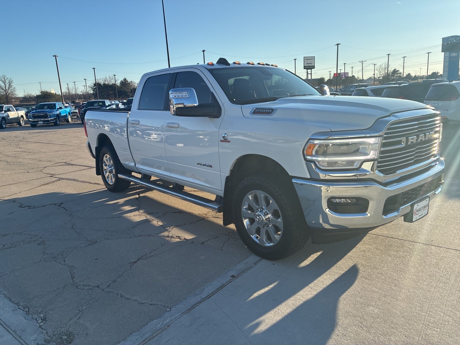 2023 RAM 2500 Laramie Crew Cab 4x4 6'4' Box