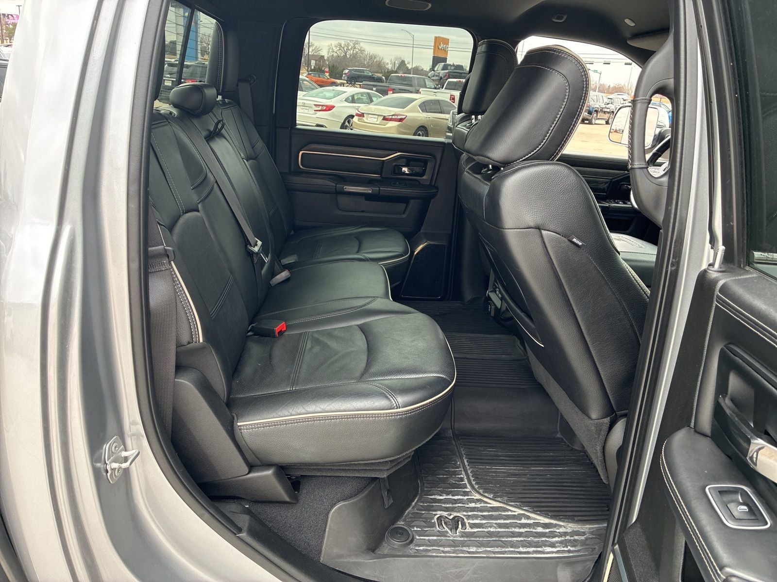 2022 RAM 2500 Limited Crew Cab 4x4 6'4' Box