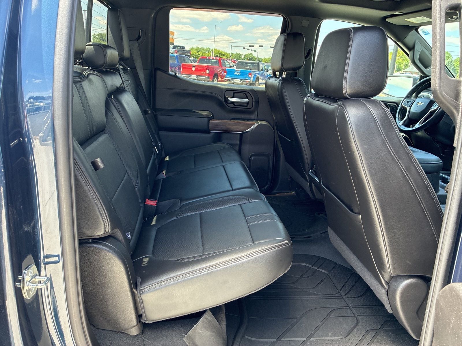2020 Chevrolet Silverado 1500 4WD Crew Cab Short Bed High Country