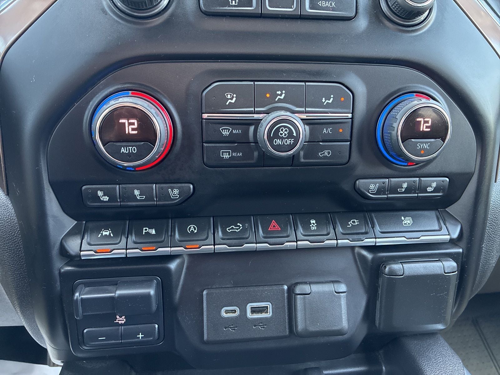 2020 Chevrolet Silverado 1500 4WD Crew Cab Short Bed High Country
