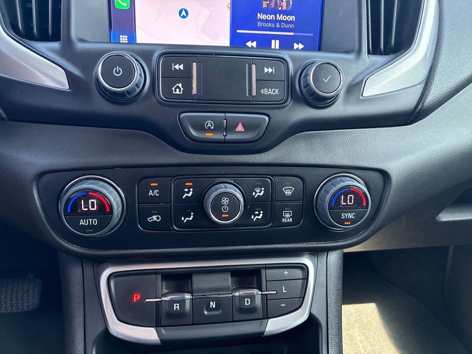 2024 GMC Terrain AWD SLT