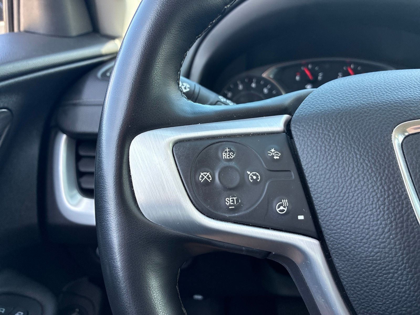 2024 GMC Terrain AWD SLT