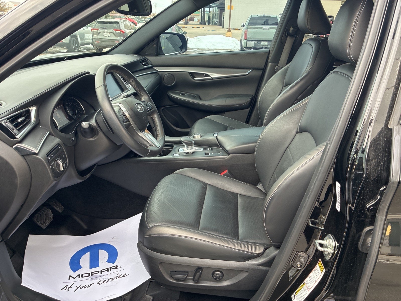 2022 INFINITI QX50 LUXE