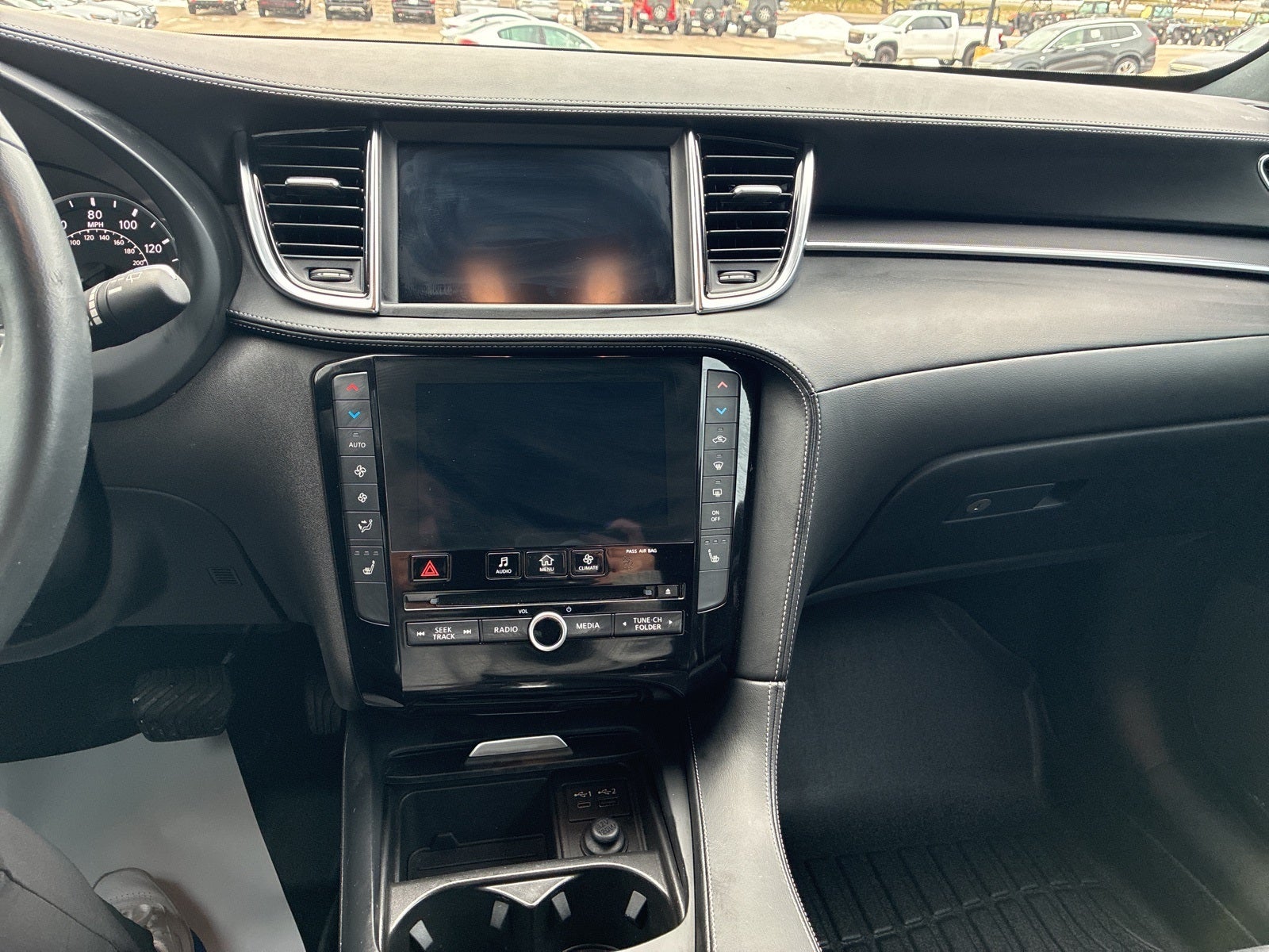 2022 INFINITI QX50 LUXE