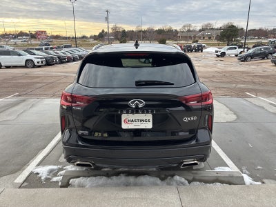 2022 INFINITI QX50 LUXE