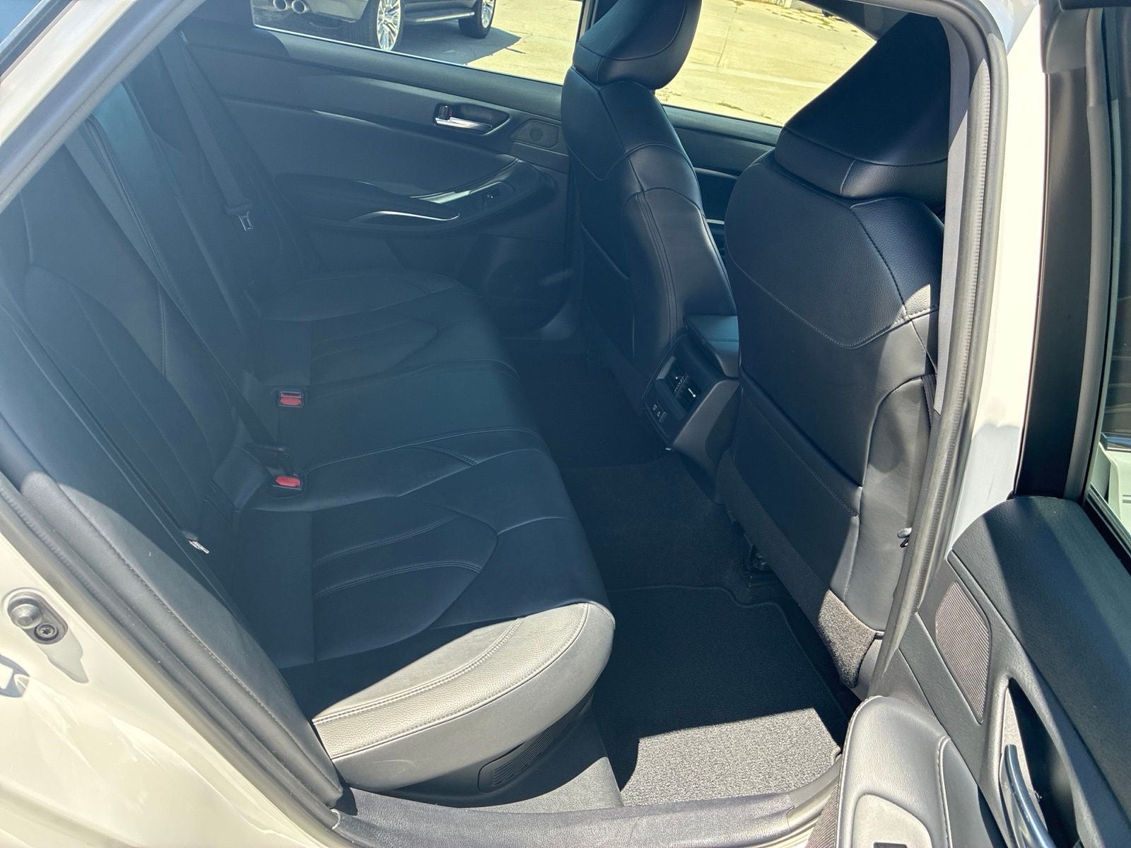 2021 Toyota Avalon XLE Hybrid