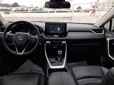 2021 Toyota RAV4 Hybrid XLE Premium