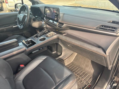 2021 Toyota Sienna XSE