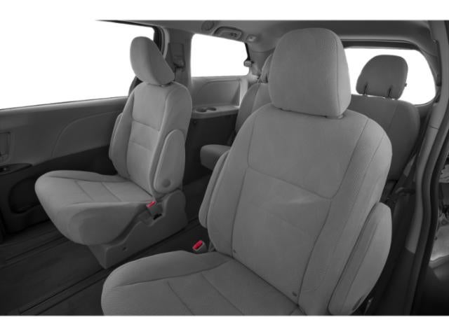 2020 Toyota Sienna SE
