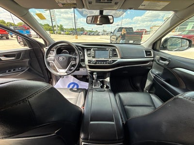 2016 Toyota Highlander XLE V6
