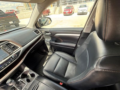 2016 Toyota Highlander XLE V6