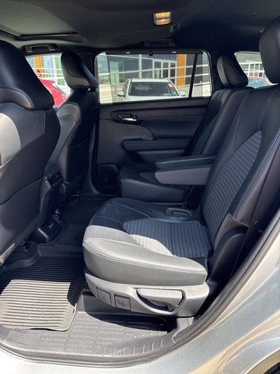 2022 Toyota Highlander XSE